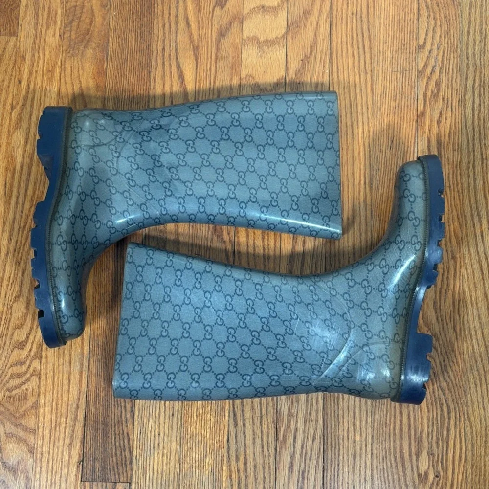 Gucci GG Monogram Clear Grey Blue Rubber Rain Boots Size 40 Made in Italy